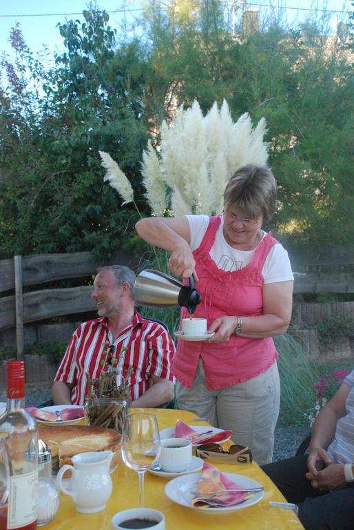 Wein- Und Gaestehaus Genetsch ลีเซอร์ ภายนอก รูปภาพ